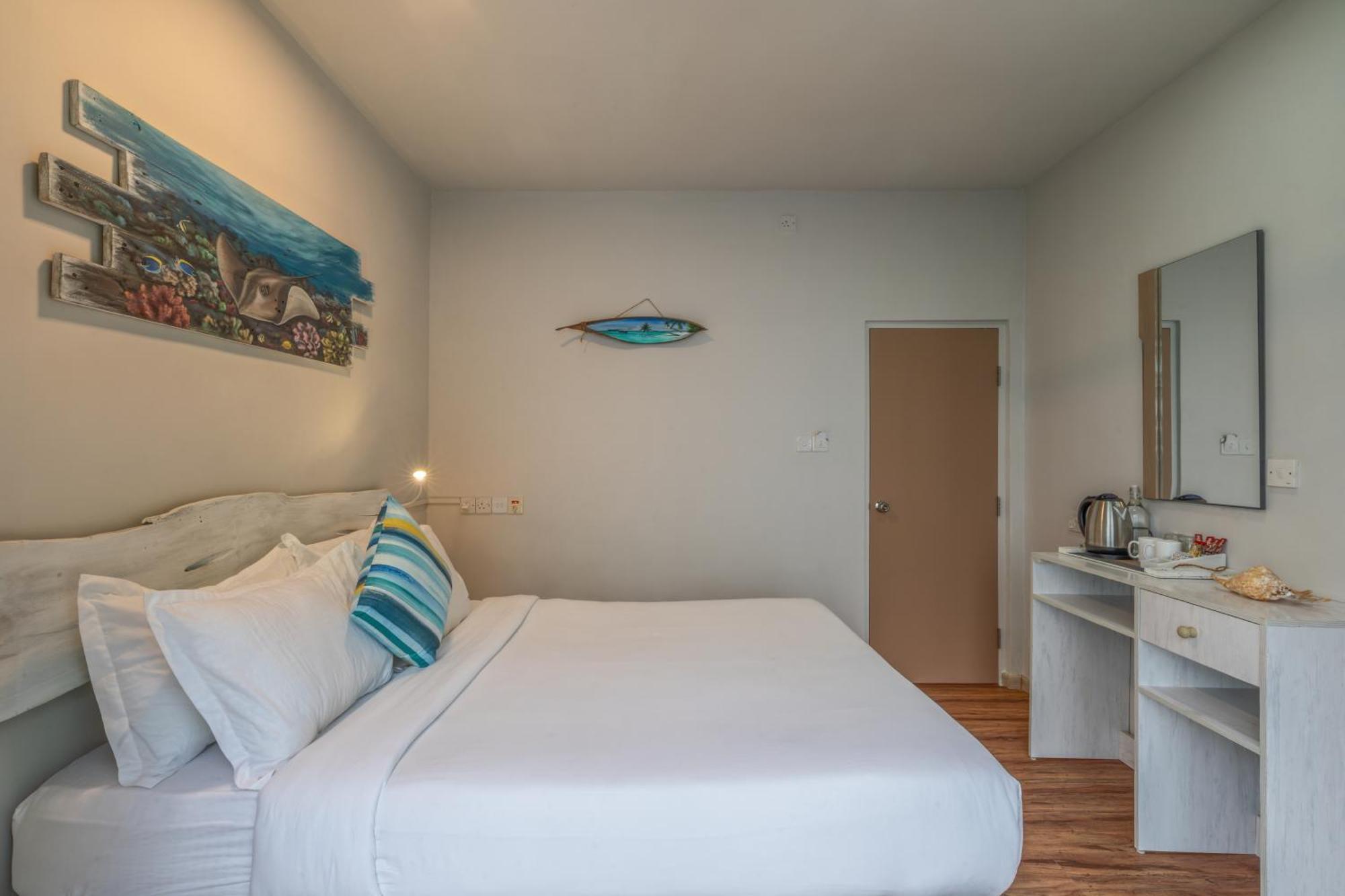 Ocean Pearl Maldives At Gulhi Island Hotell Eksteriør bilde