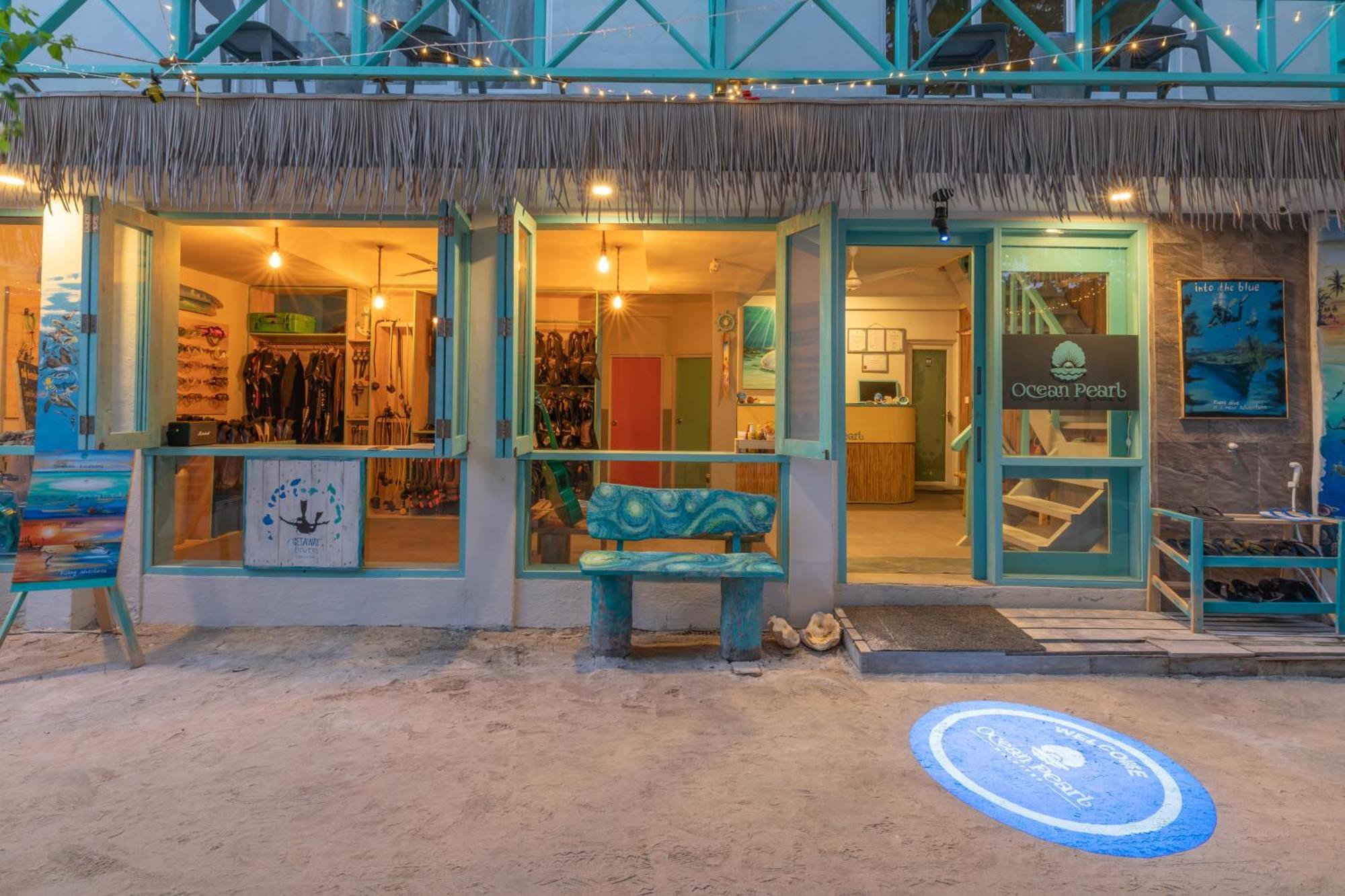 Ocean Pearl Maldives At Gulhi Island Hotell Eksteriør bilde